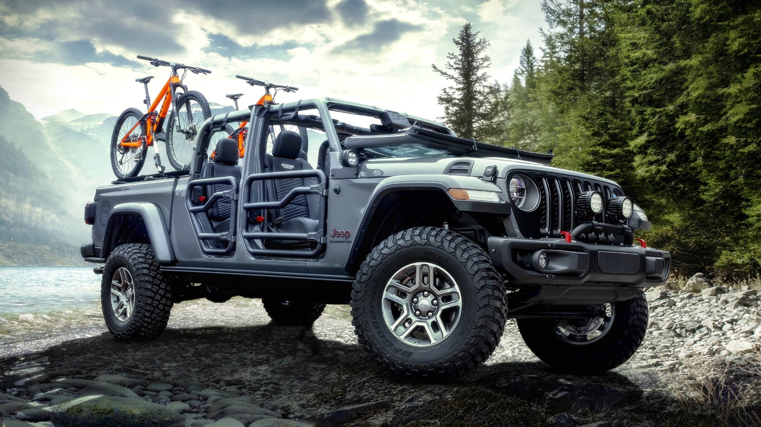 Xe ban tai jee gladiator 2020 5